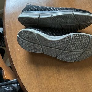 Merrell barefoot slip on tennis shoes